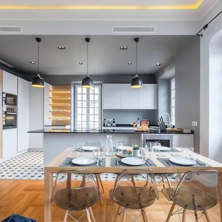 Luxury In Niza